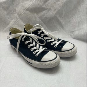 Black Low Cut Converse Allstars